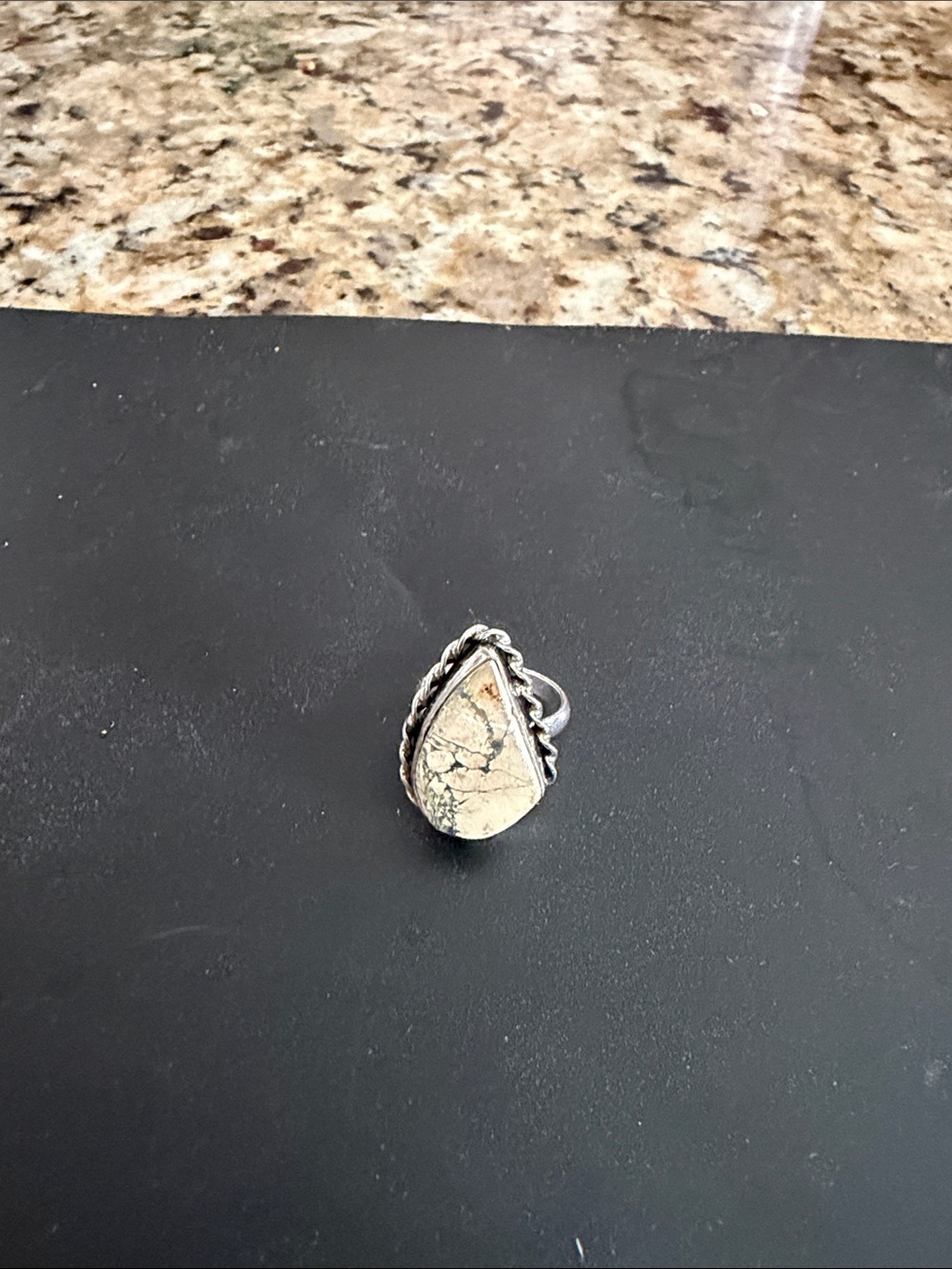 NWOT Teardrop Stone 925 Silver Statement Ring size 6
